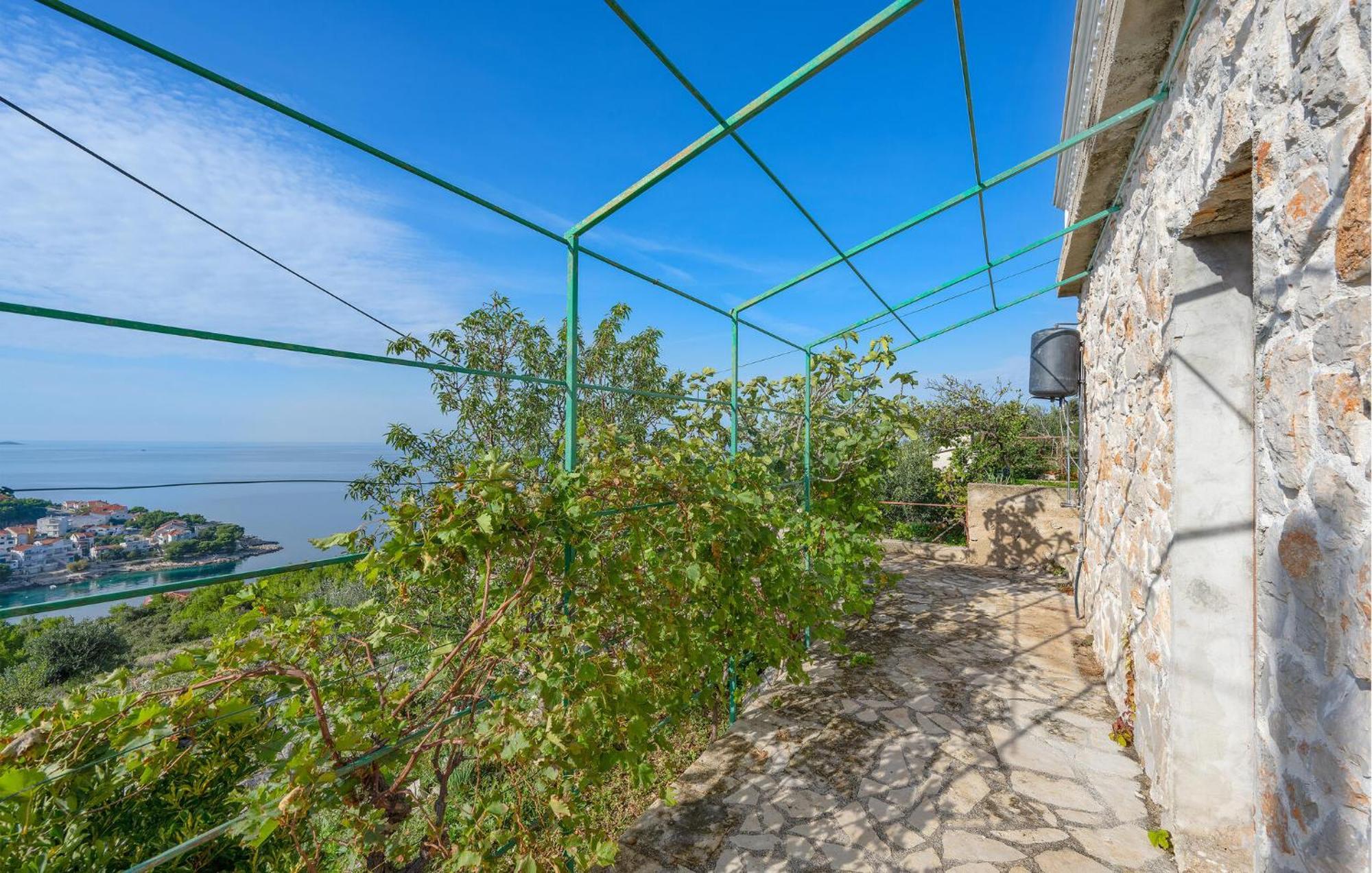 1 Bedroom Stunning Apartment In Primošten Esterno foto